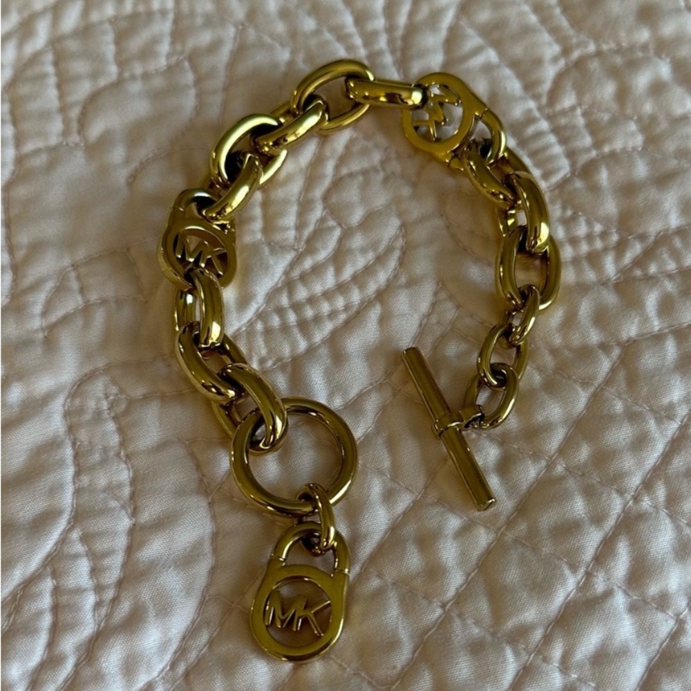 Like new - Picture 2 of 2